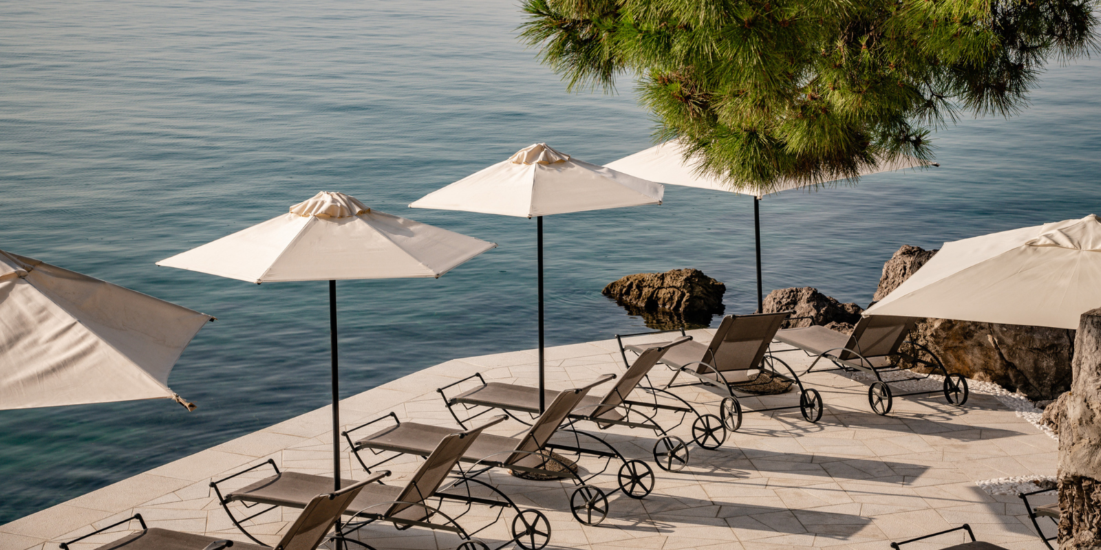 Riviera Summer Vibes