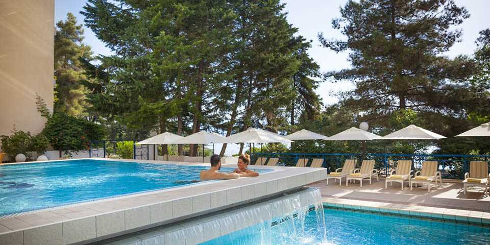 Stay Longer & Pay Less