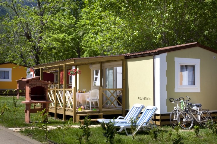 Kamp i turističko naselje Medveja