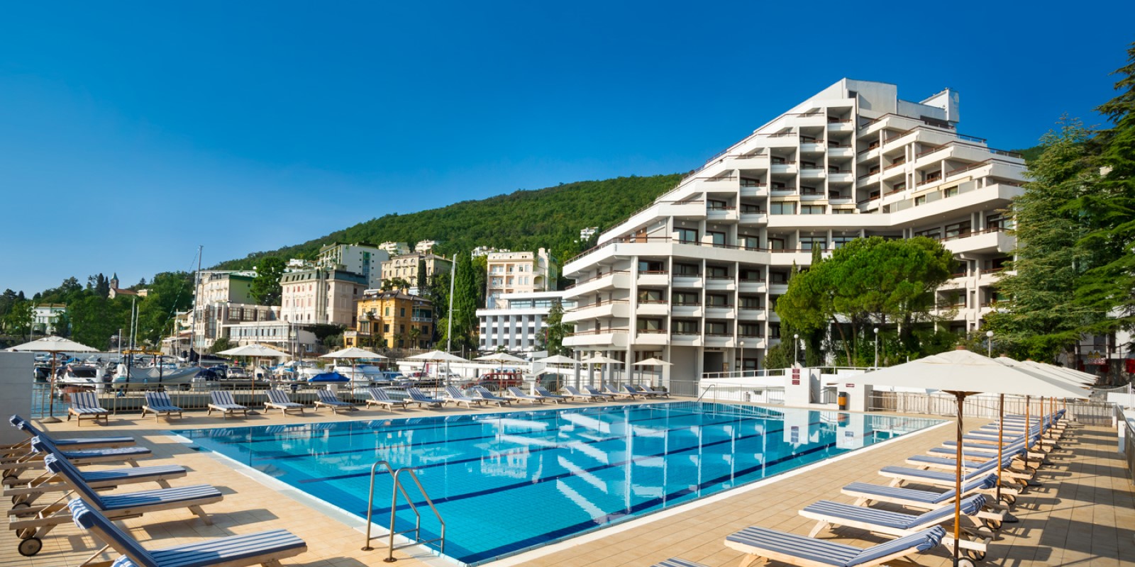 Riviera Summer Vibes