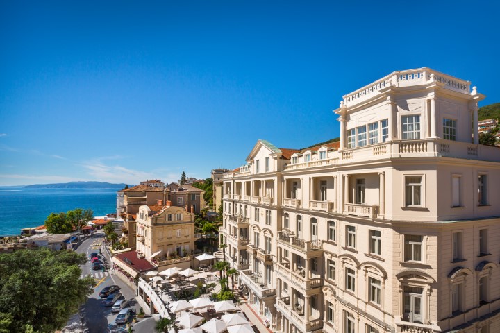 Stay Longer & Pay Less